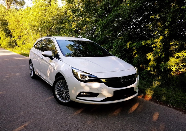 Opel Astra cena 46700 przebieg: 168300, rok produkcji 2019 z Bochnia małe 436